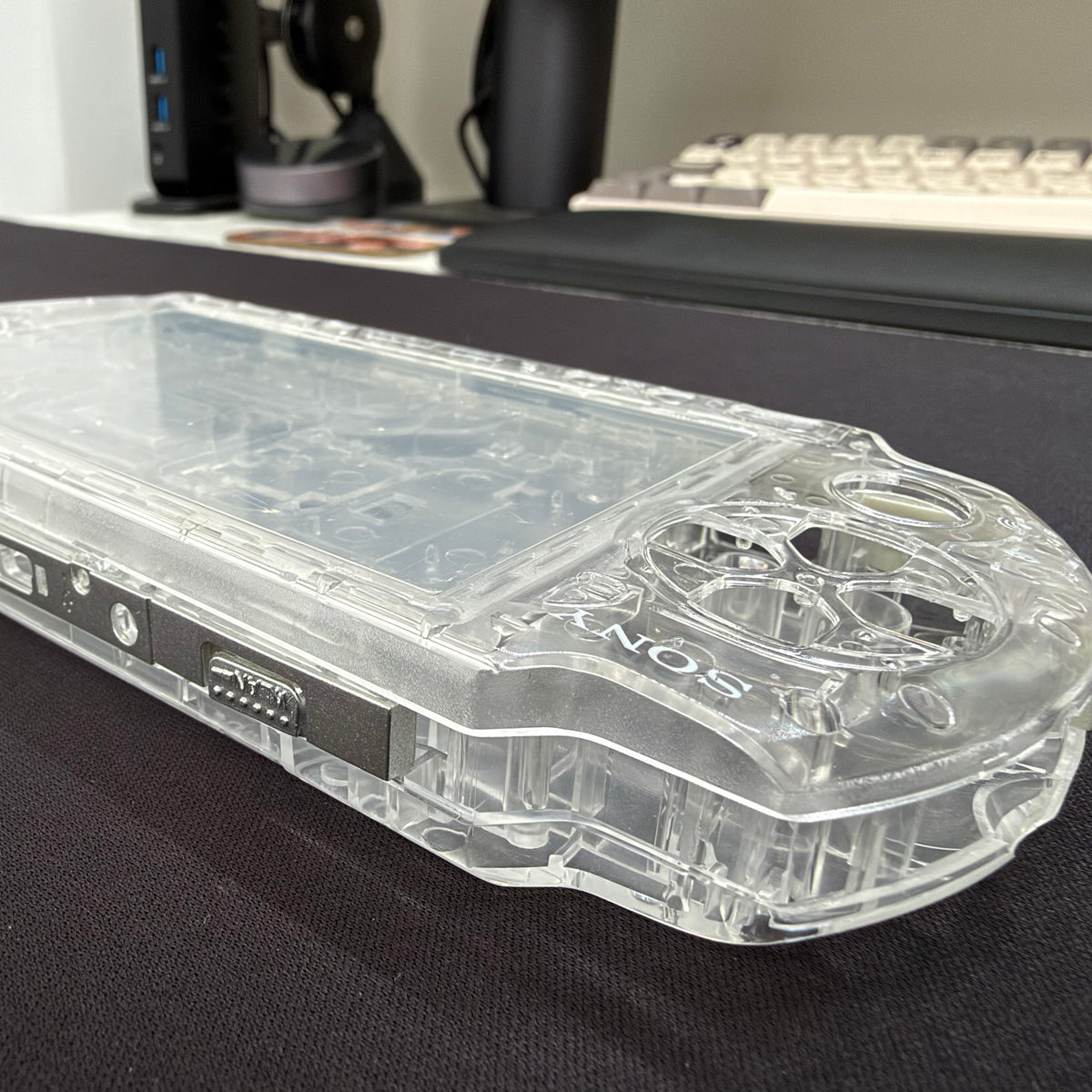 Premium PSP 3000 Full Replacement Shell Kit – Transparent Clear Housing with Buttons