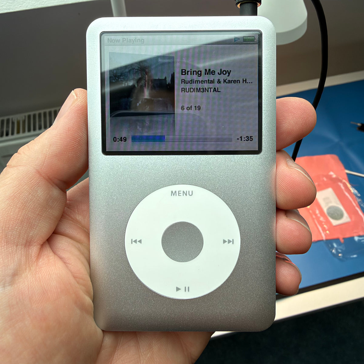 Apple iPod Classic 7th Gen – Silver