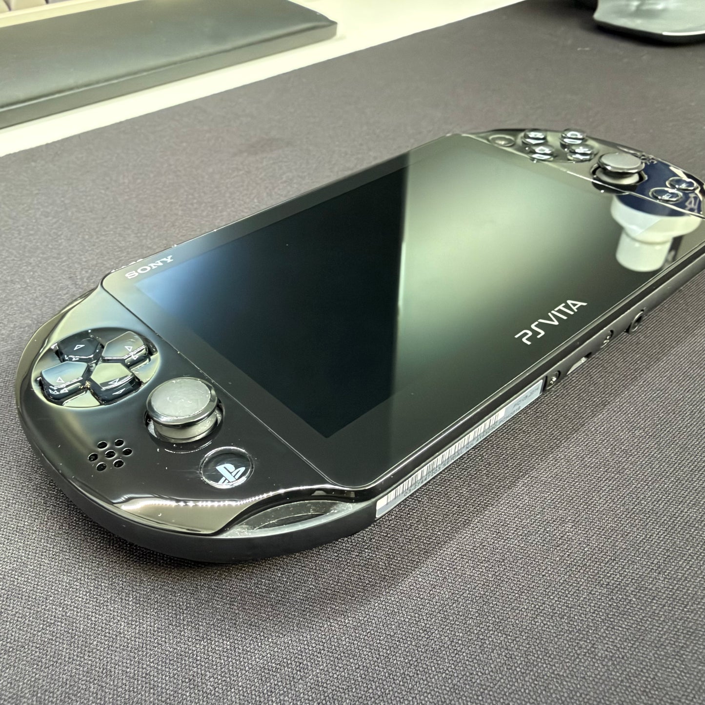 Sony PS Vita 2000 Slim Black 256GB SD2Vita
