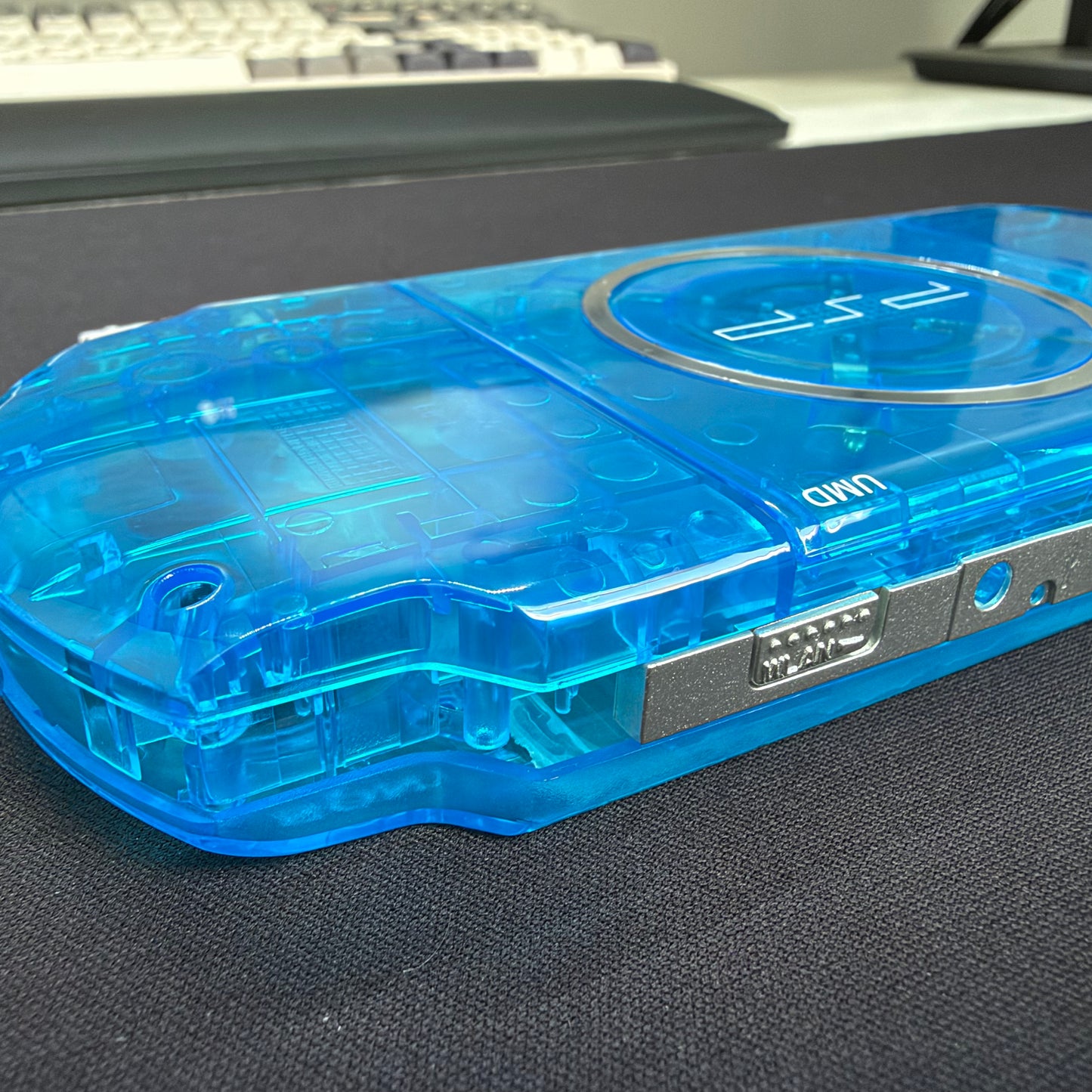 Premium PSP 3000 Full Replacement Shell Kit – Transparent Blue Housing with Buttons