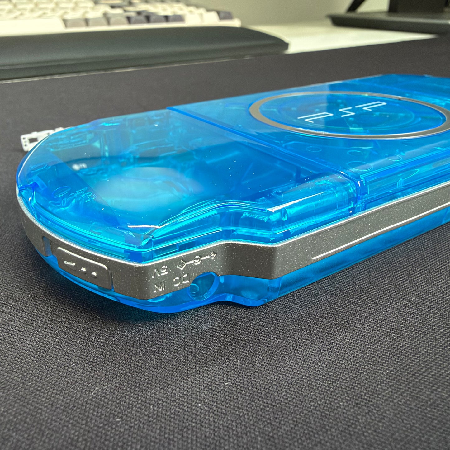 Premium PSP 3000 Full Replacement Shell Kit – Transparent Blue Housing with Buttons