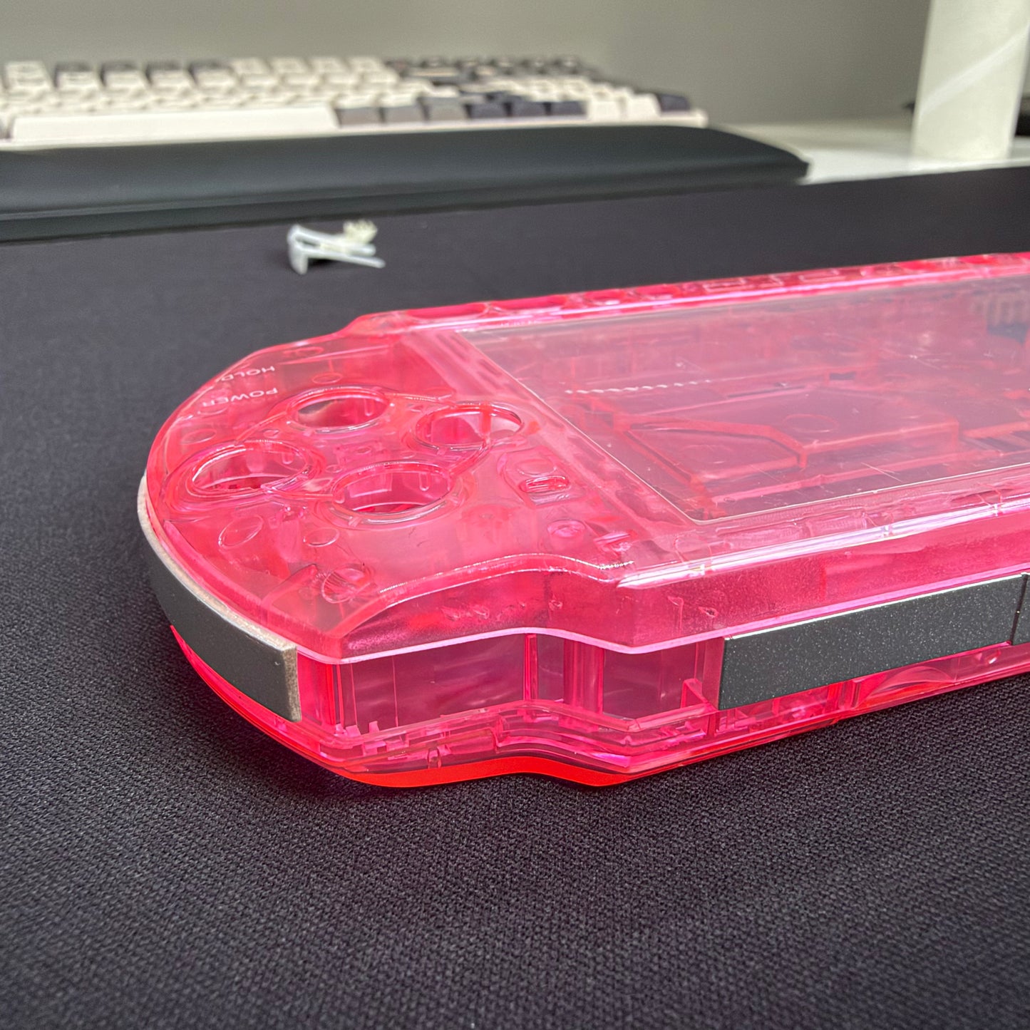 Premium PSP 3000 Full Replacement Shell Kit – Transparent Pink Housing with Buttons