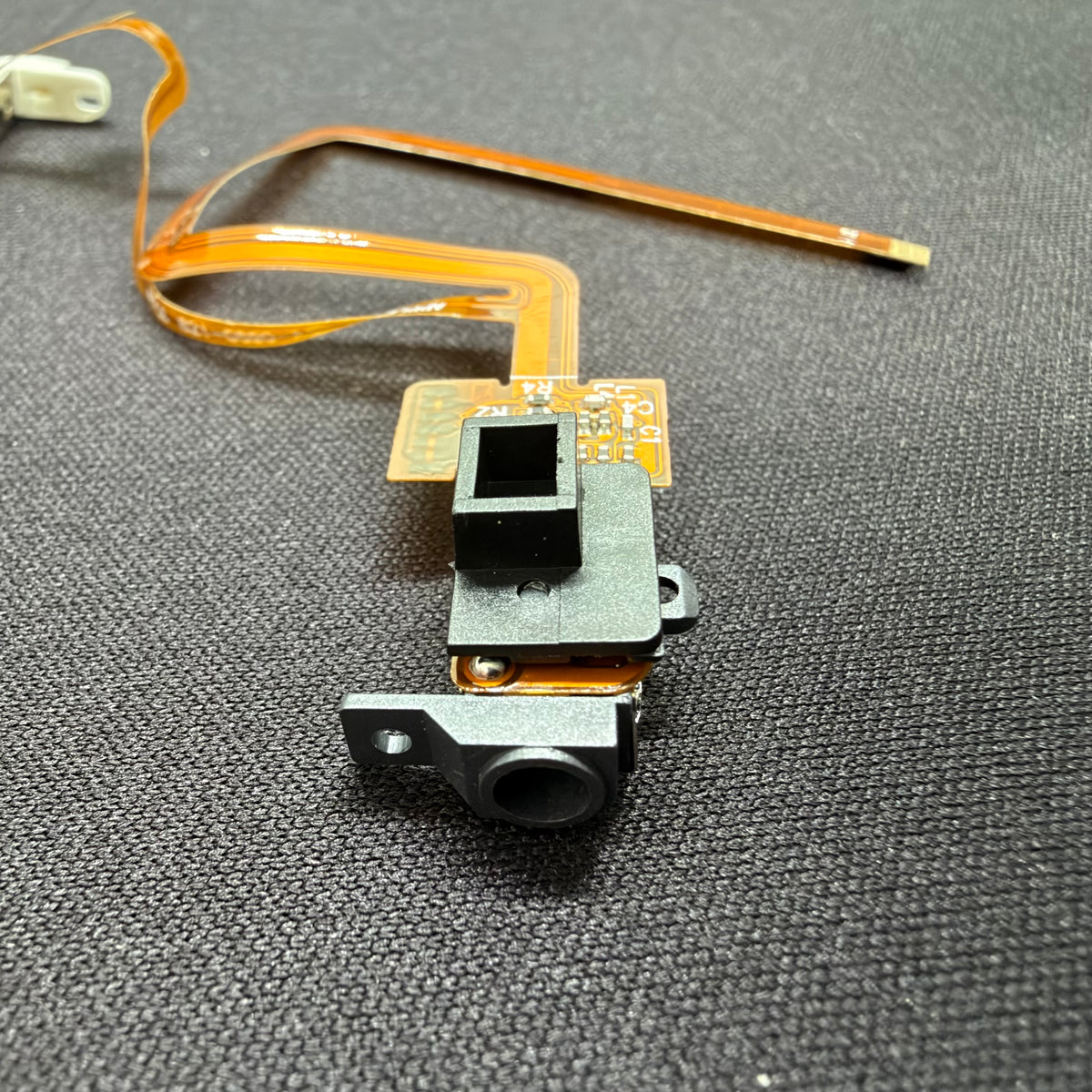 Black Hold Switch & Headphone Jack Assembly – For Thick Backed iPods