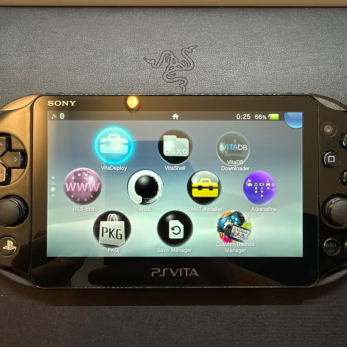 Sony PS Vita 2000 Slim Black 256GB SD2Vita
