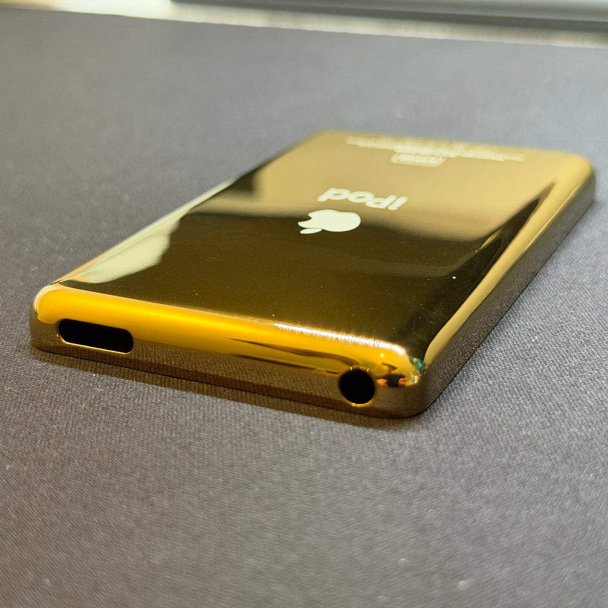 Gold Thin Back Housing – For iPod Classic / Video