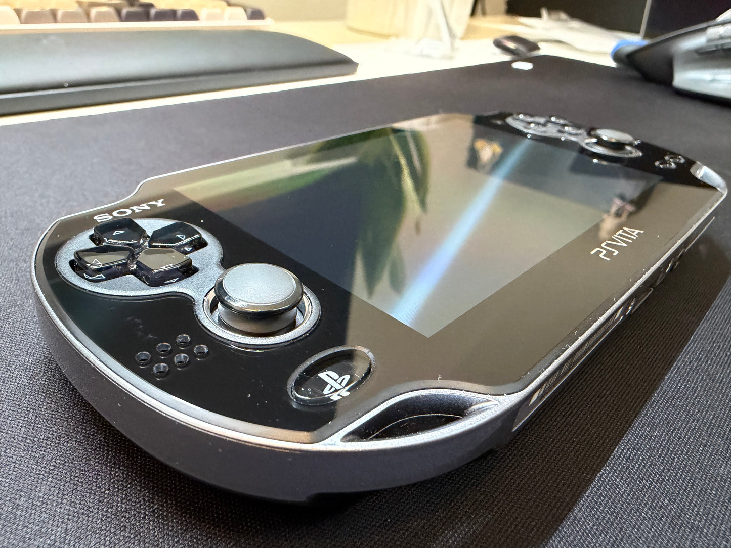 Sony PS Vita 1000 OLED Black 256GB SD2Vita