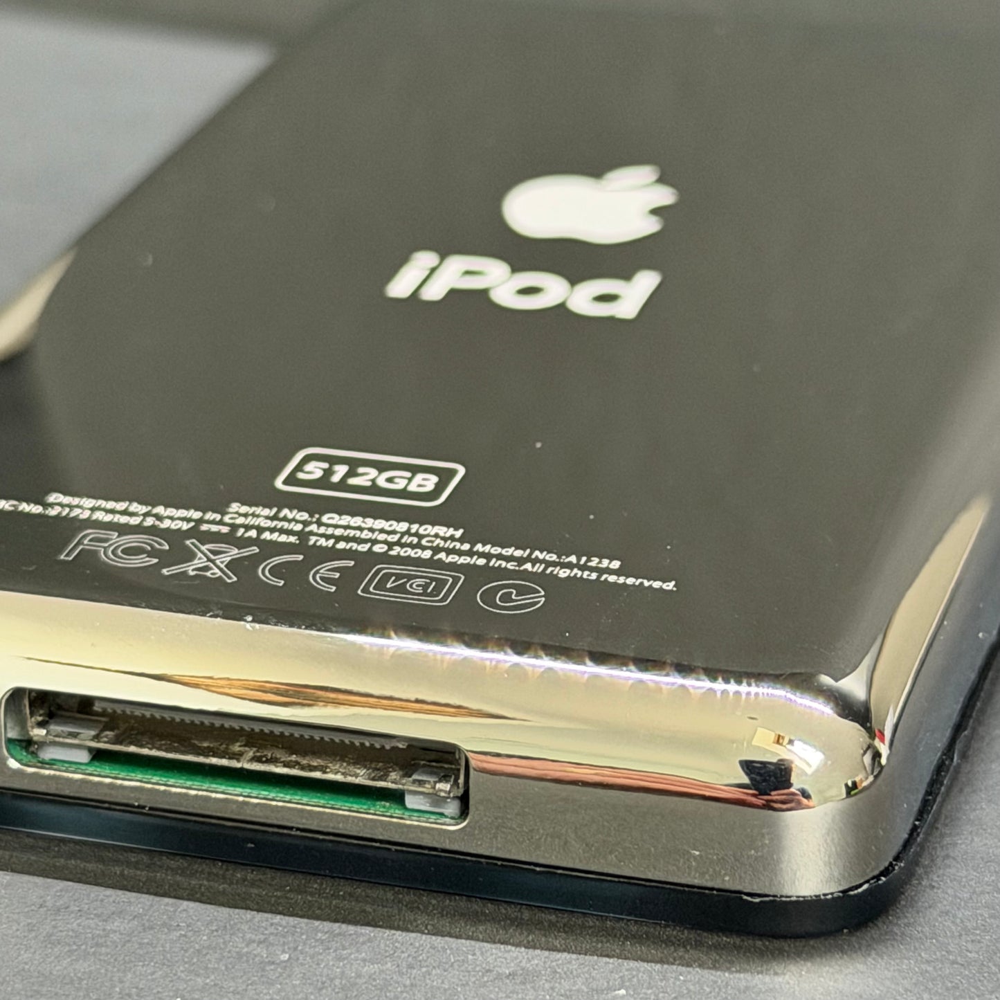 Apple iPod Video 5th Gen - Transparent Black