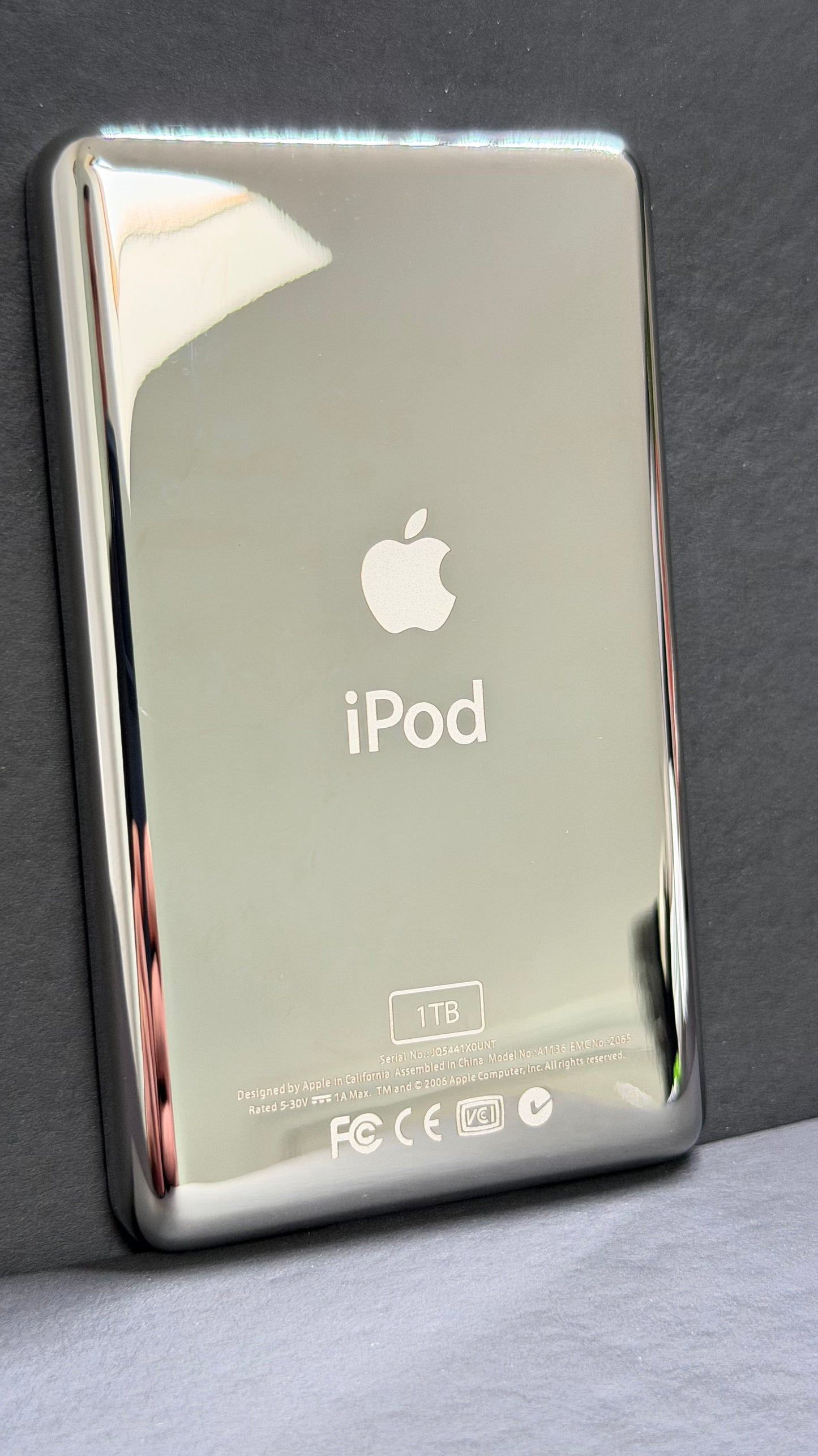 Silver Thin Back Housing – For iPod Classic / Video