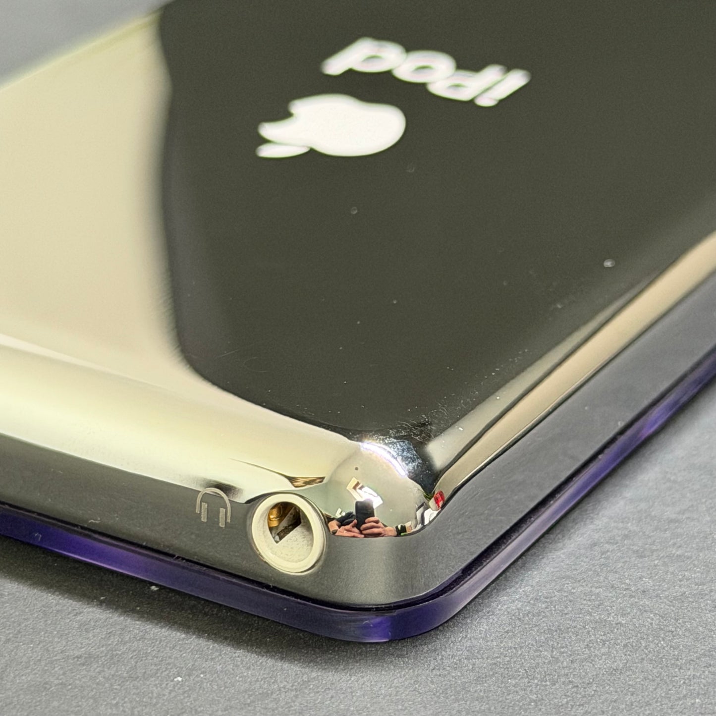 Apple iPod Video 5th Gen – Transparent Purple