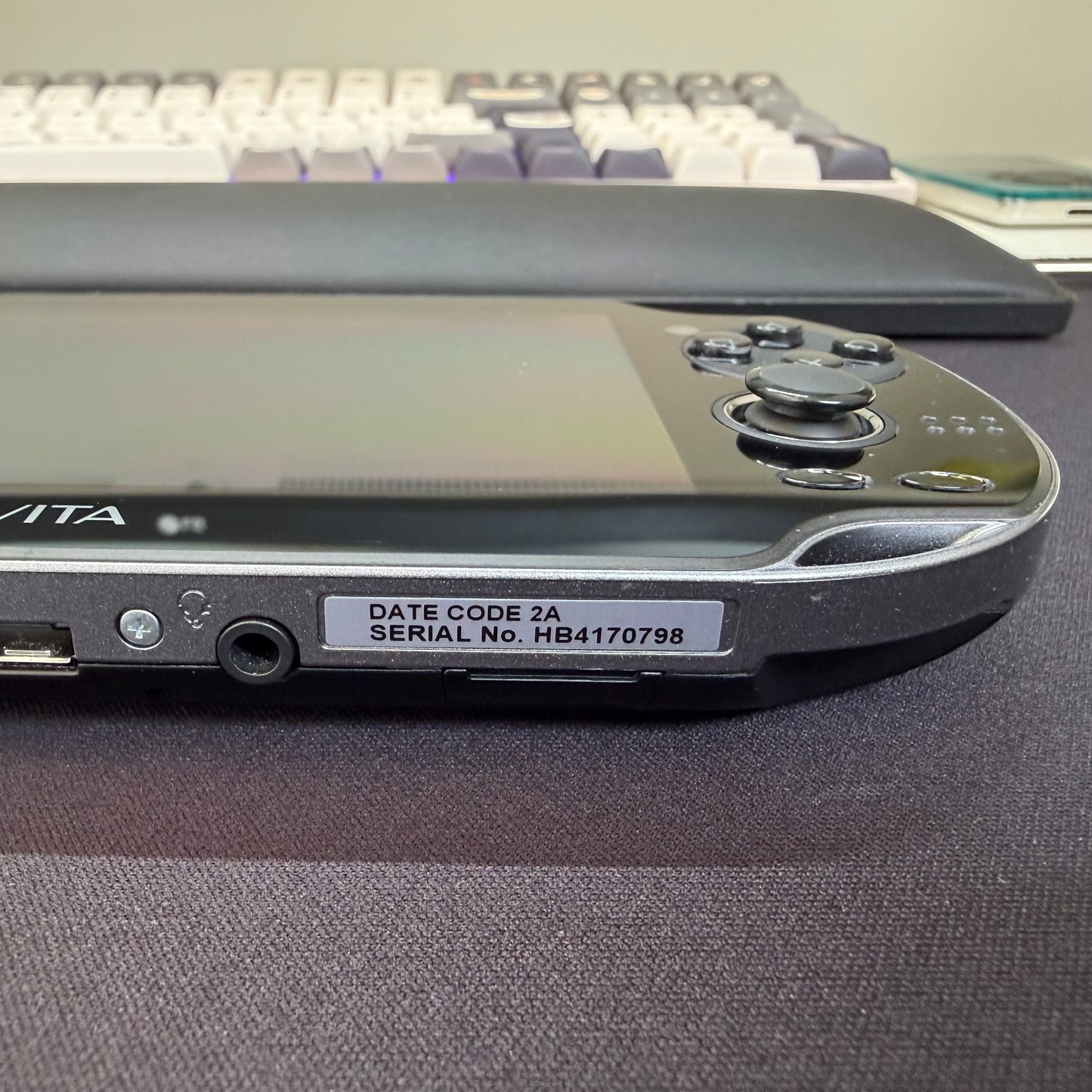 Sony PS Vita 1000 OLED Black 256GB SD2Vita