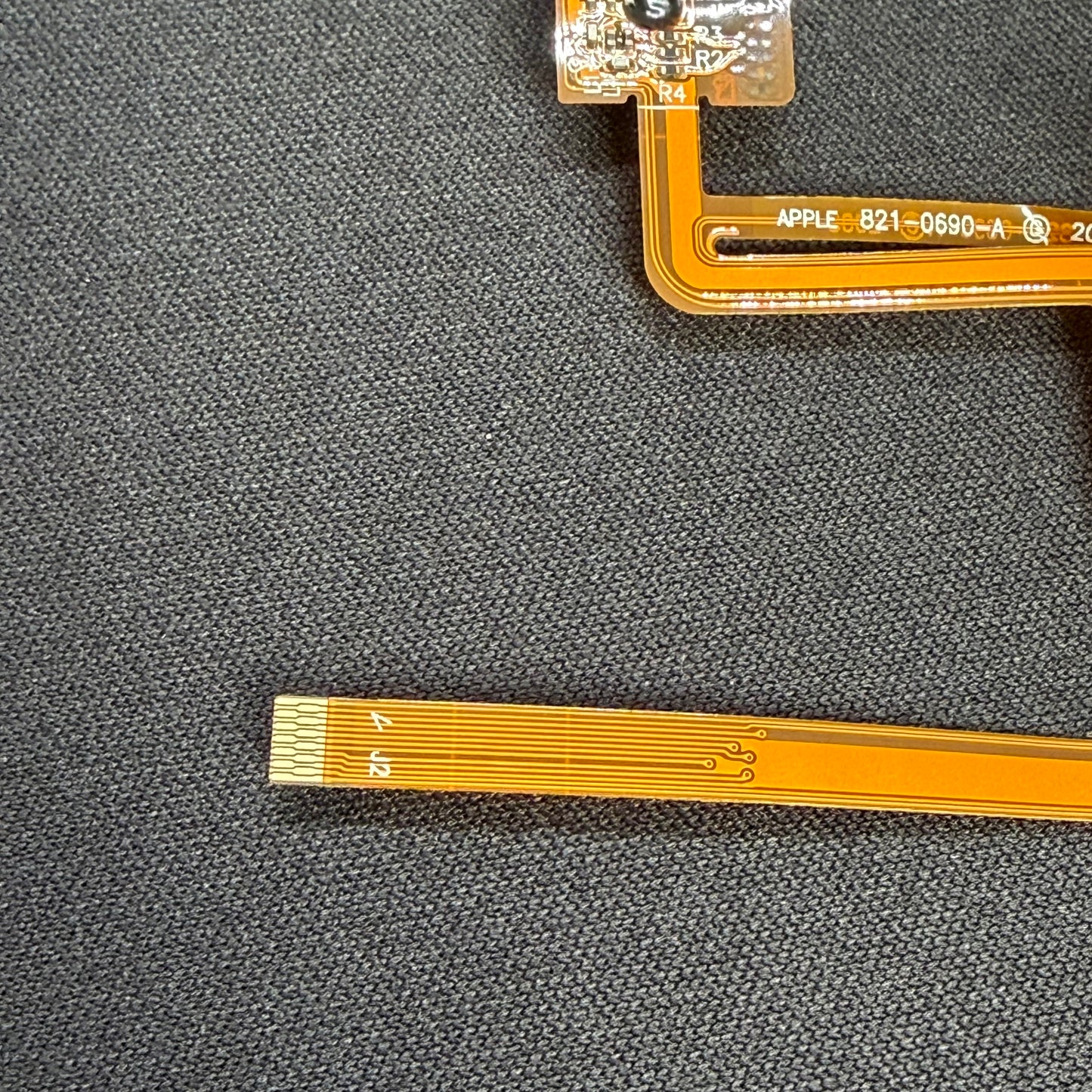 Black Hold Switch & Headphone Jack Assembly – For Thin Backed iPods